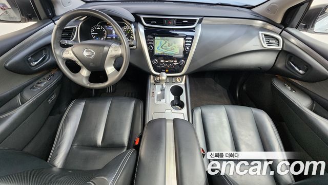 Nissan Murano — interior