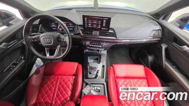 Audi SQ5 — interior