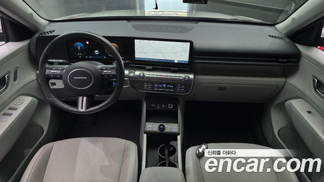 Hyundai Kona — interior
