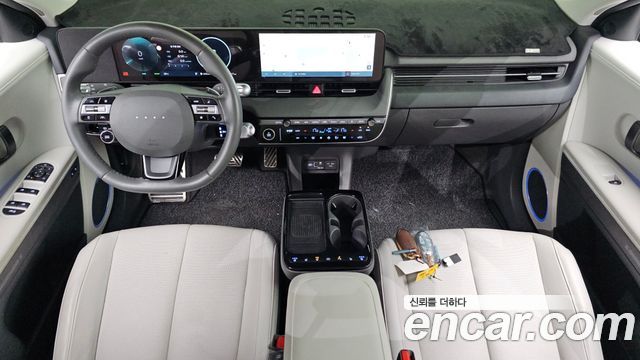 Hyundai IONIQ 5 — interior