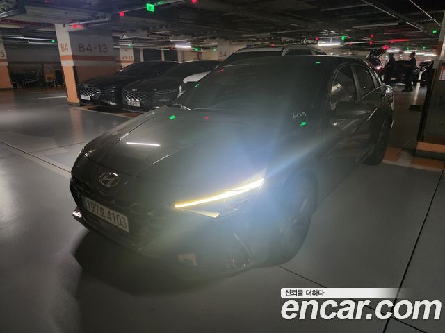 Hyundai Avante — exterior