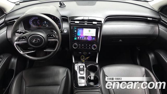 Hyundai Tucson — interior