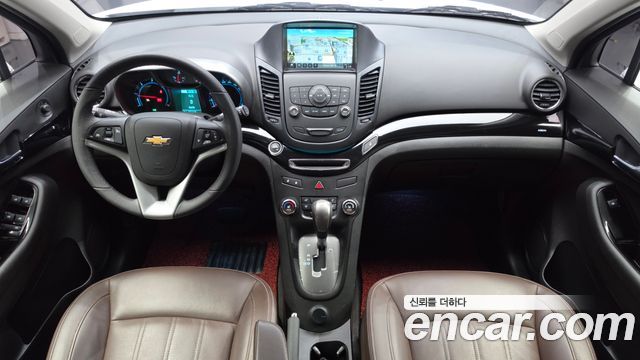Chevrolet Korea Orlando — interior