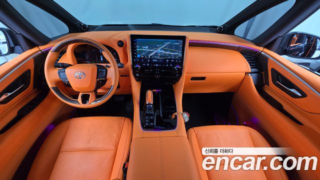 Toyota Alphard — interior