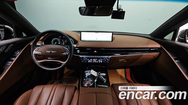 Genesis G80 — interior