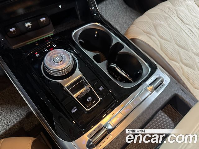 Kia Carnival — interior