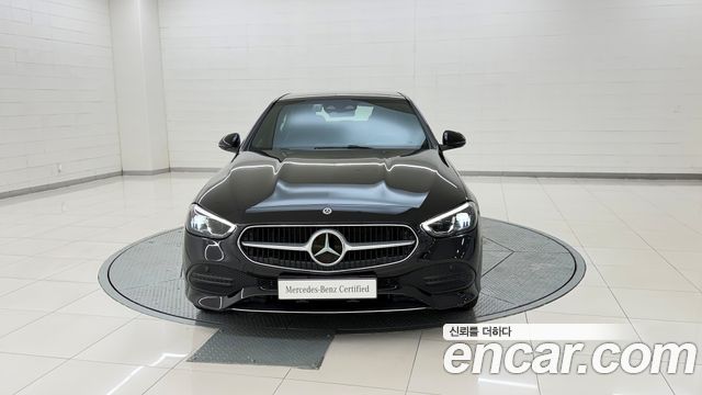 Mercedes-Benz C-Class — interior