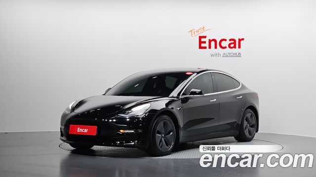 Tesla Model 3 — exterior