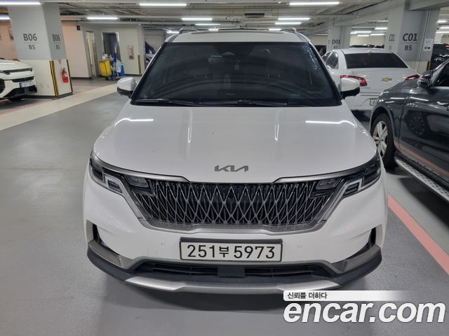 Kia Carnival — exterior