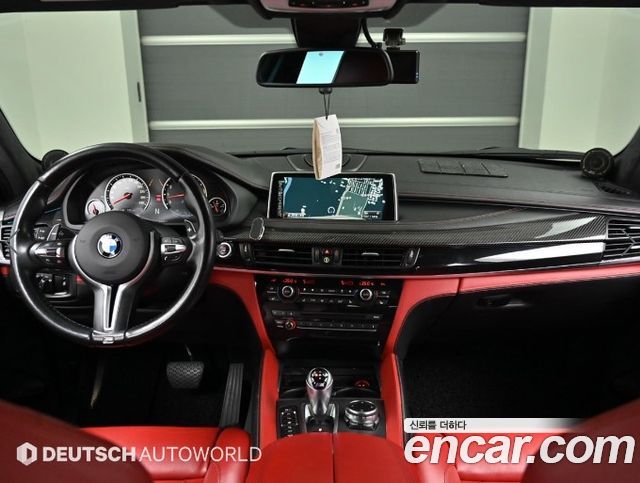 BMW X6 M — interior
