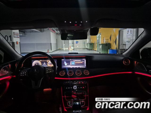 Mercedes-Benz CLS-Class — interior
