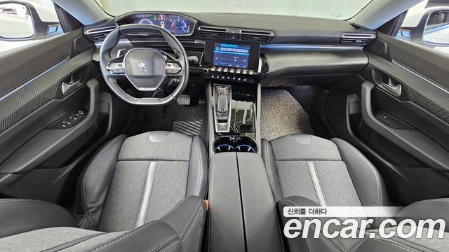 Peugeot 508 — interior