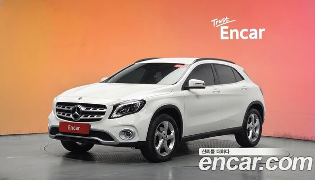 Mercedes-Benz GLA-Class
