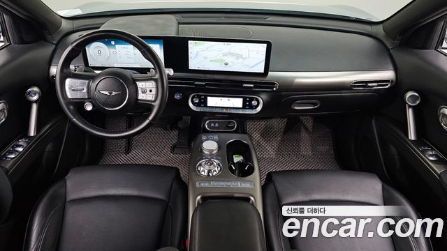Genesis GV60 — interior