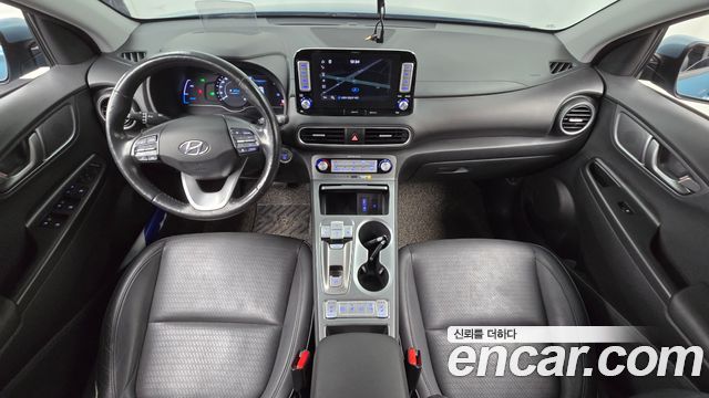Hyundai Kona — interior