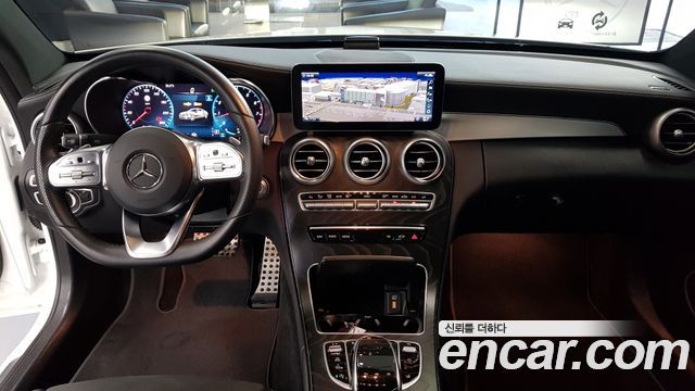 Mercedes-Benz C-Class — interior