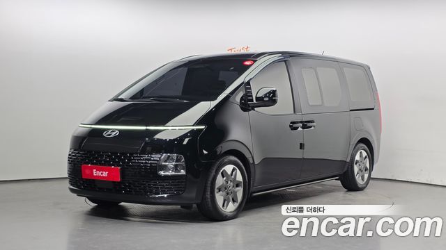 Hyundai Staria