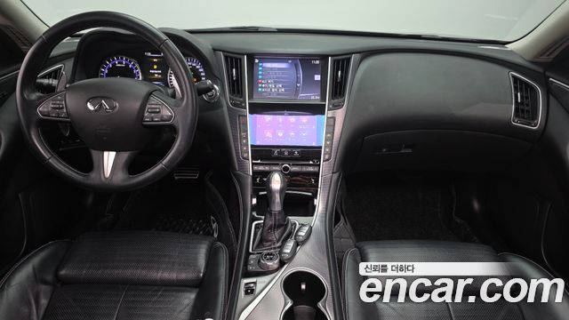 Infiniti Q50 — interior