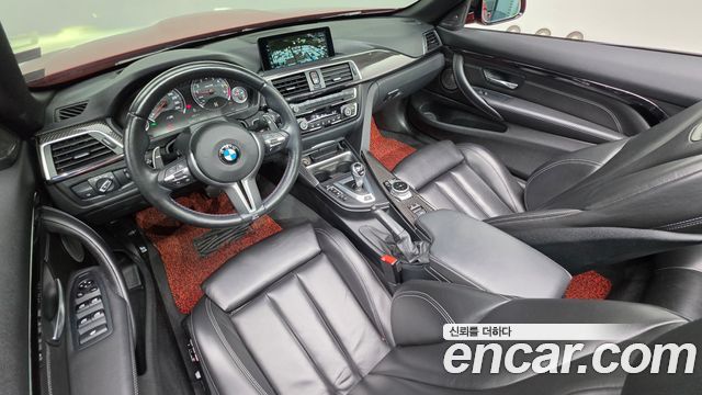 BMW M4 — interior