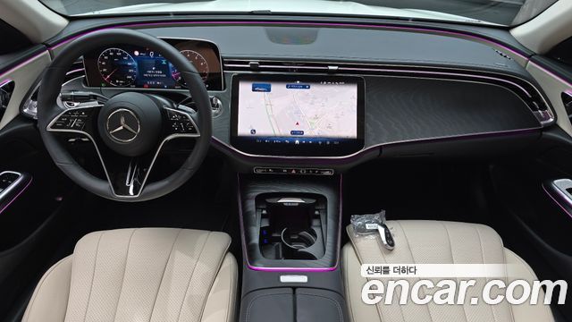 Mercedes-Benz E-Class — interior