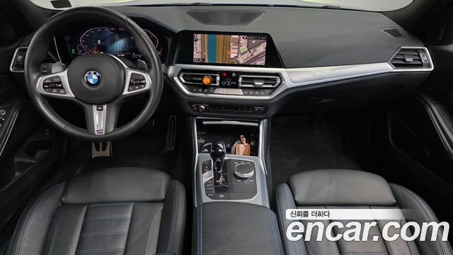 BMW 3 Series — interior