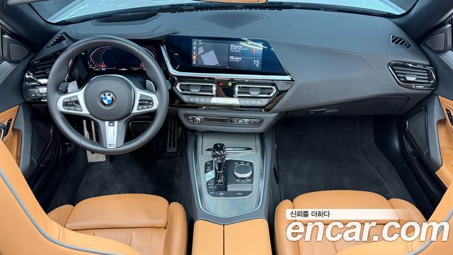 BMW Z4 — interior