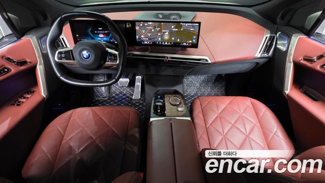 BMW iX — interior