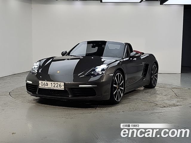 Porsche 718 — exterior