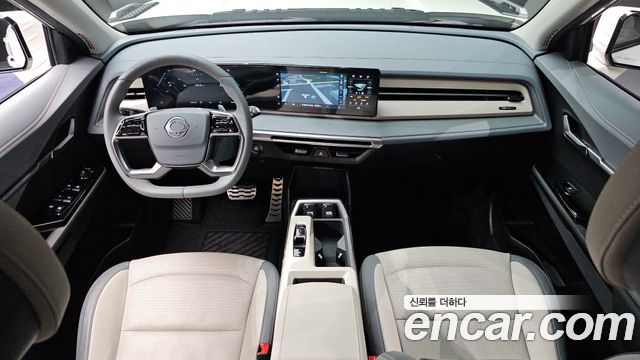KG Mobility Torres — interior