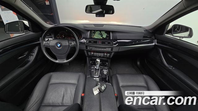 BMW 5 Series — interior