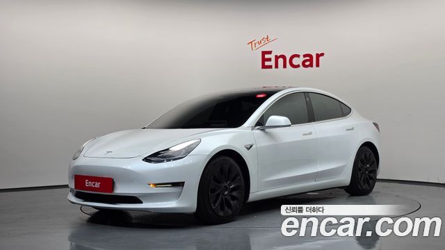 Tesla Model 3 — exterior