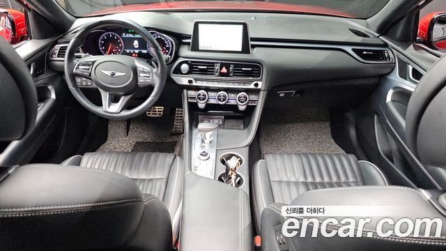 Genesis G70 — interior