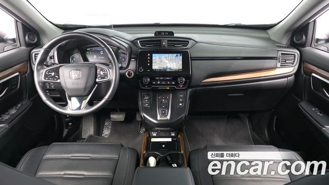 Honda CR-V — interior