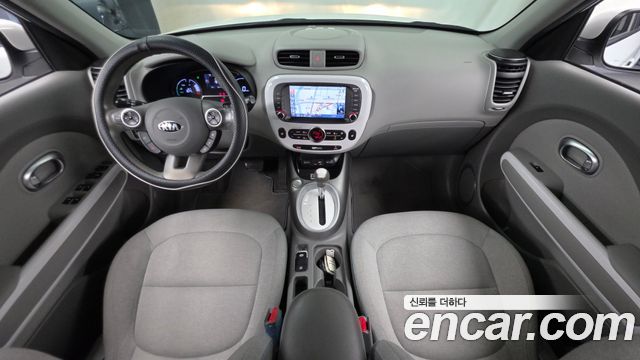 Kia Soul — interior