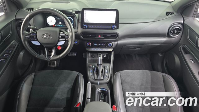 Hyundai Kona — interior