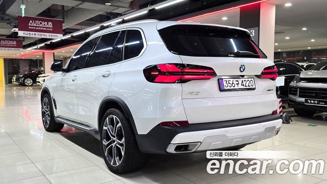 BMW X5 — interior