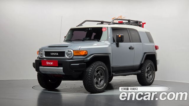 Toyota FJ Cruiser — exterior