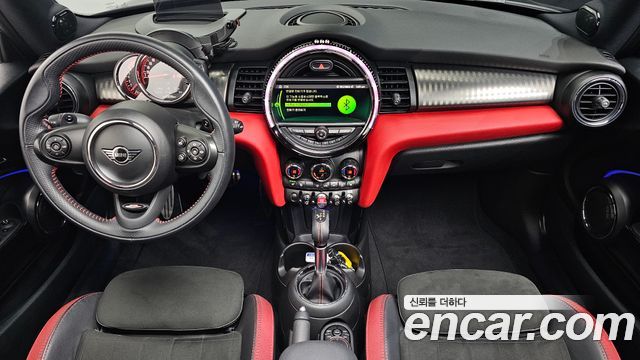 MINI Cooper — interior