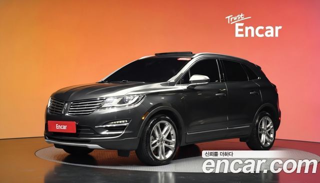 Lincoln MKC — exterior