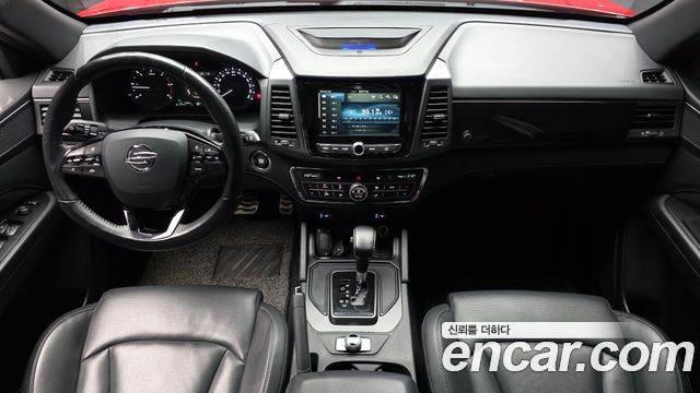 KG Mobility Rexton — interior