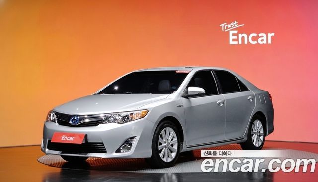 Toyota Camry — exterior
