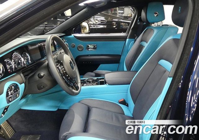 Rolls-Royce Ghost — interior