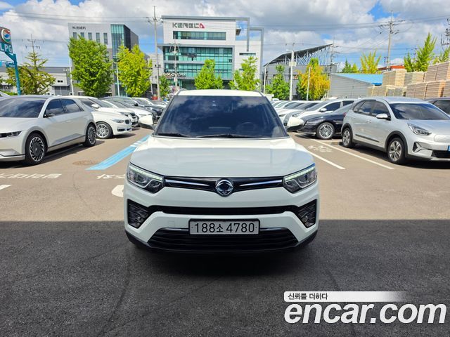 KG Mobility Tivoli — exterior