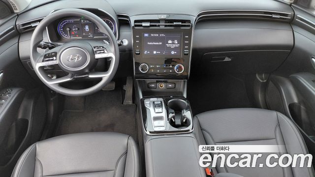 Hyundai Tucson — interior