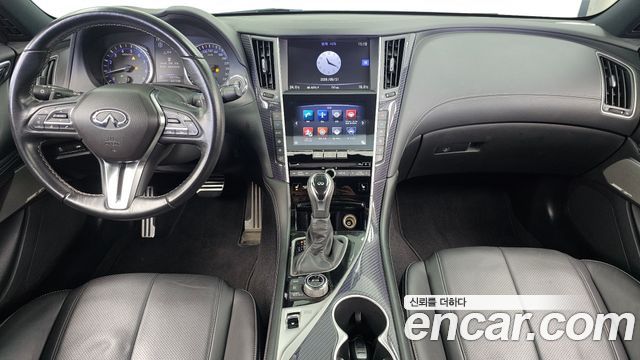 Infiniti Q60 — interior