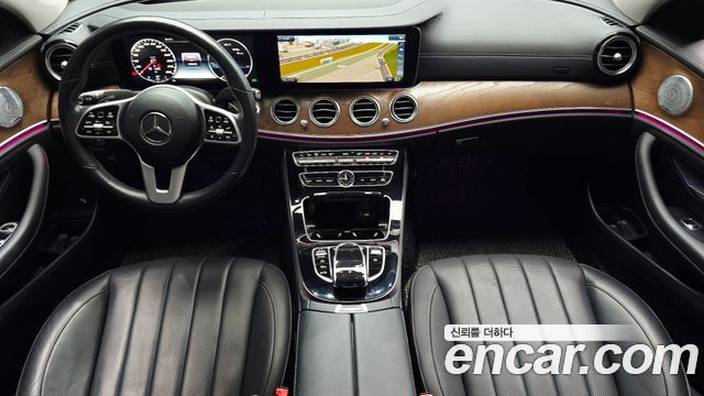 Mercedes-Benz E-Class — interior
