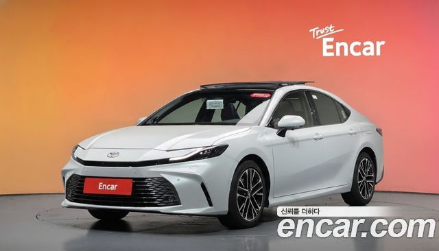 Toyota Camry — exterior