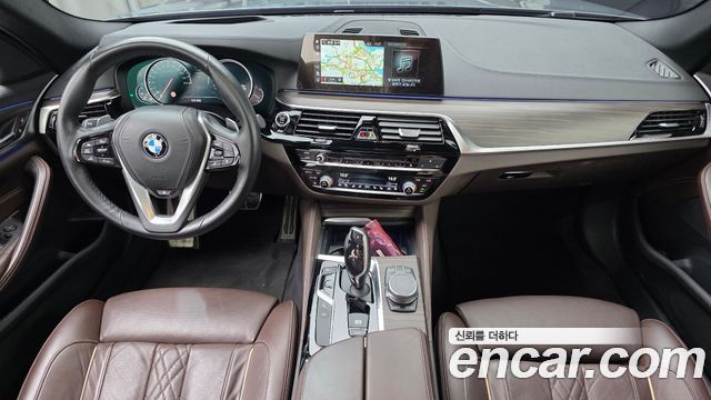 BMW 5 Series — interior