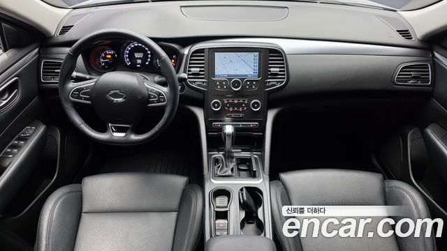 Renault Korea SM6 — interior