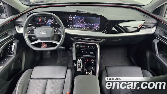 Audi Q5 — interior